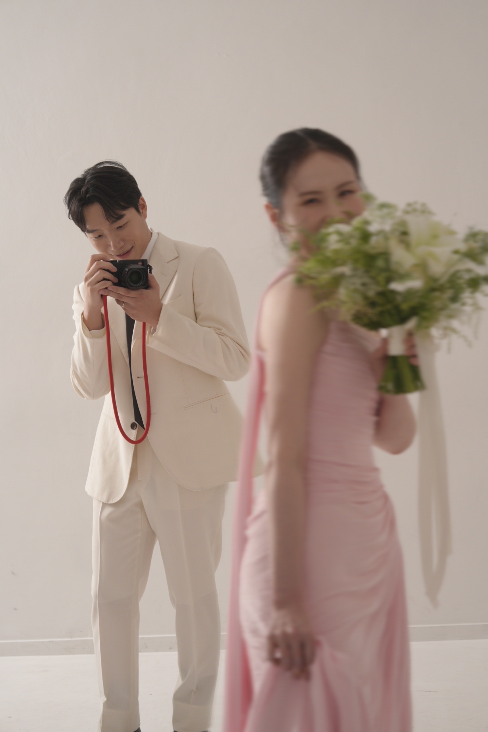 갤러리 16