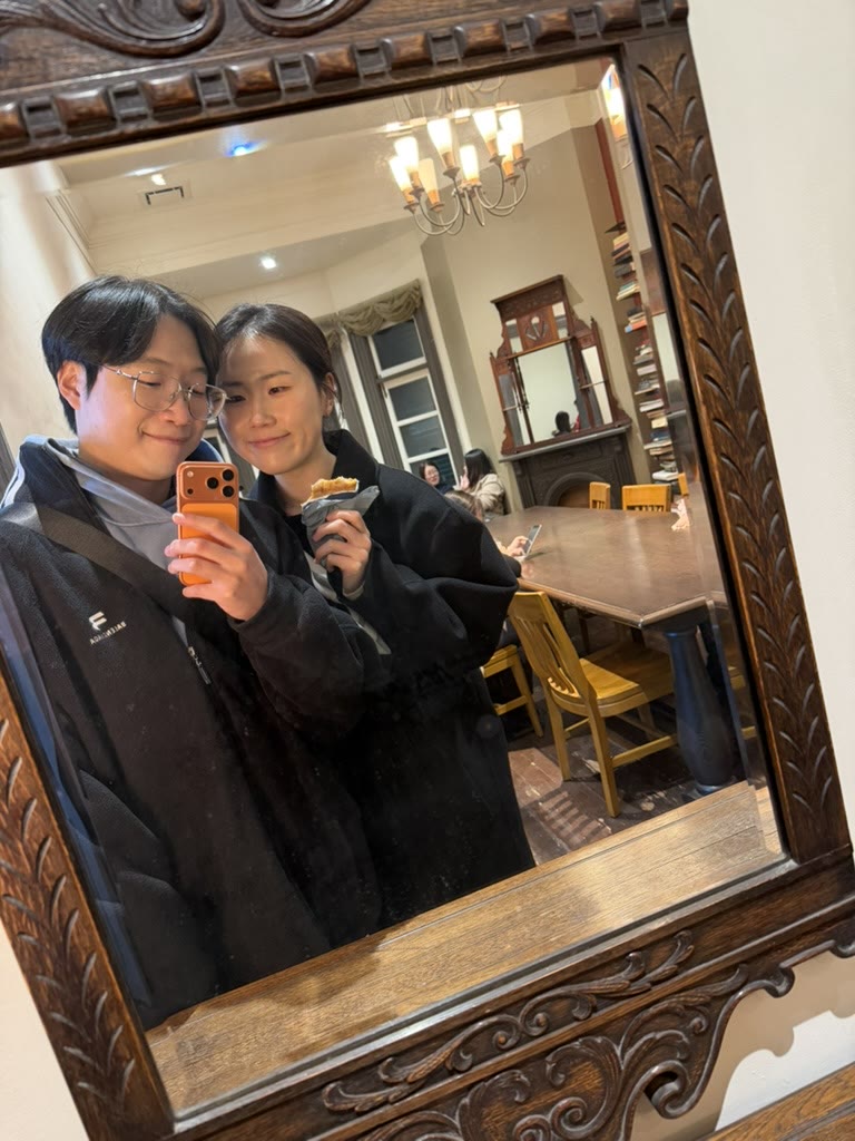 갤러리 8